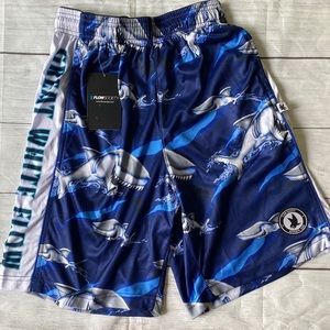BOYS GREAT WHITE FLOW ATTACK SHORT
$38.00. YL
You are gonna need a bigger boat!